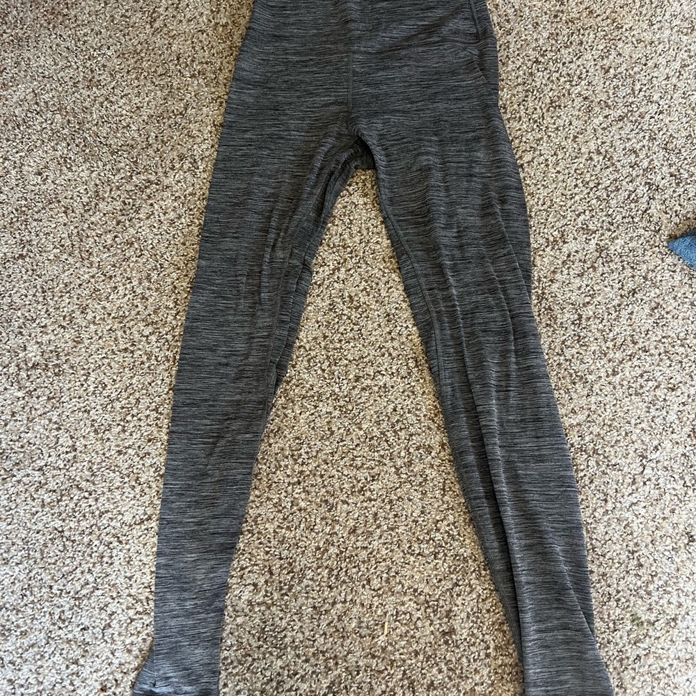 Stylish Heather Gray Lululemon Align Leggings